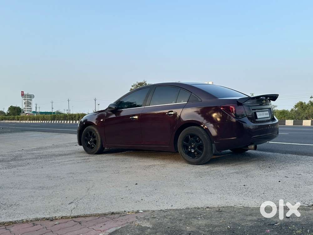 Chevrolet Cruze  Ltz Manual Top Variant
