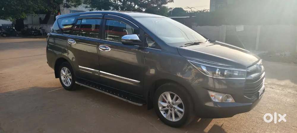 Toyota Innova Crysta Diesel 2018 ,2.4 V , 8 Seater