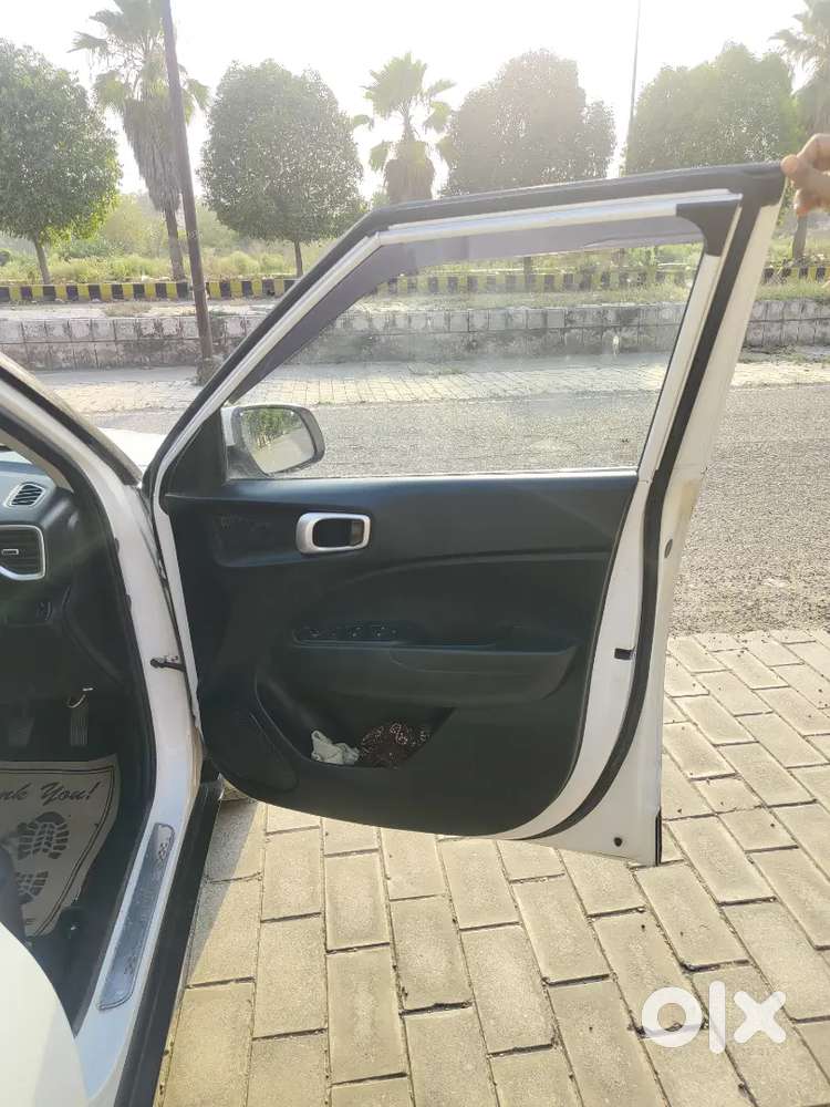 Hyundai Venue Kappa 2021 - Manual