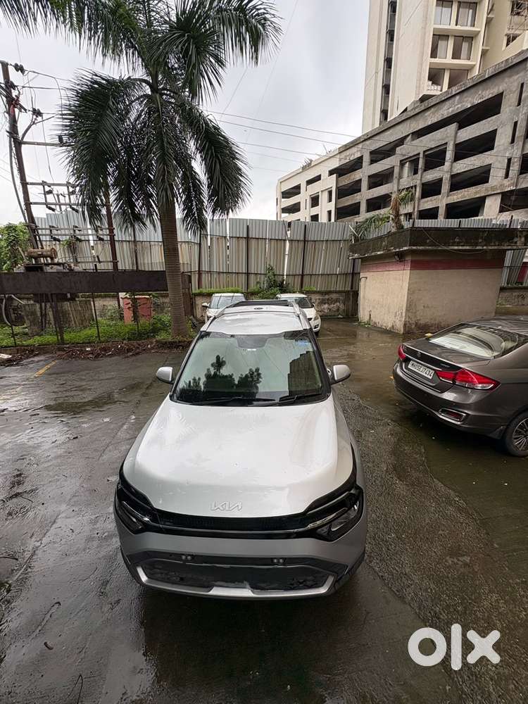 Kia Carens 2022 Petrol 31000 Km Driven