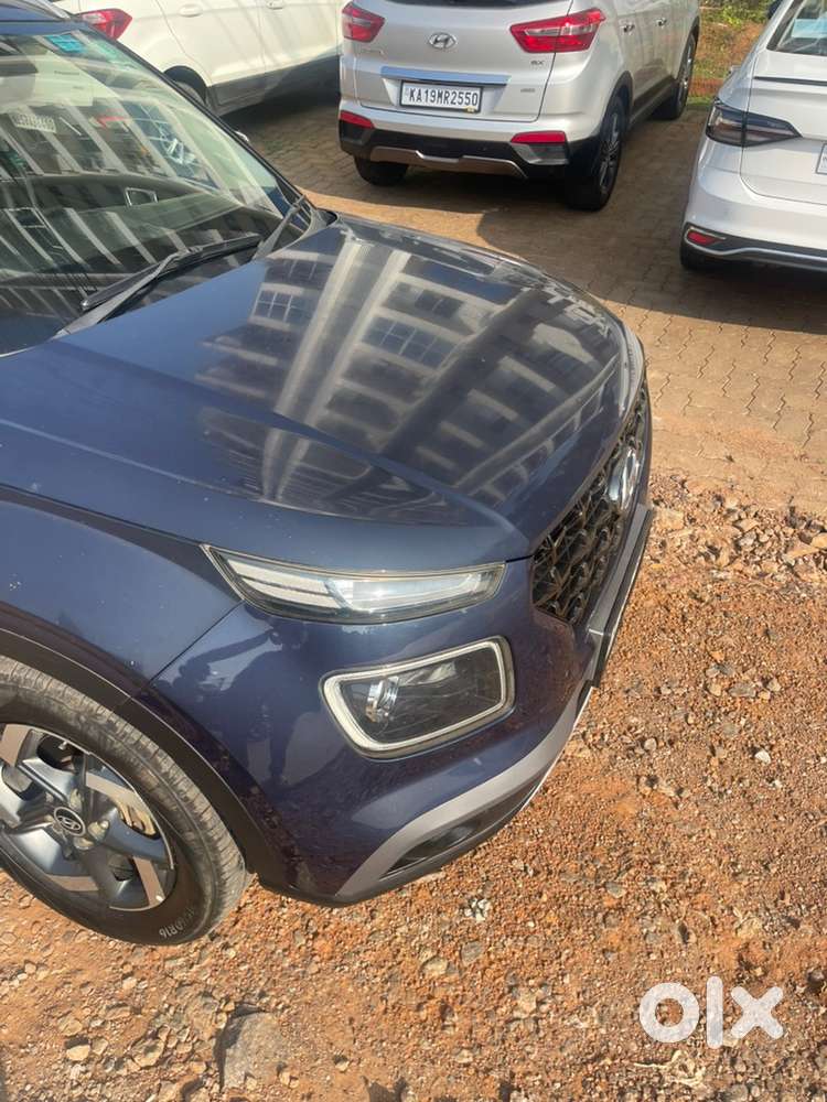 Hyundai Venue 2020 Petrol Well Maintained