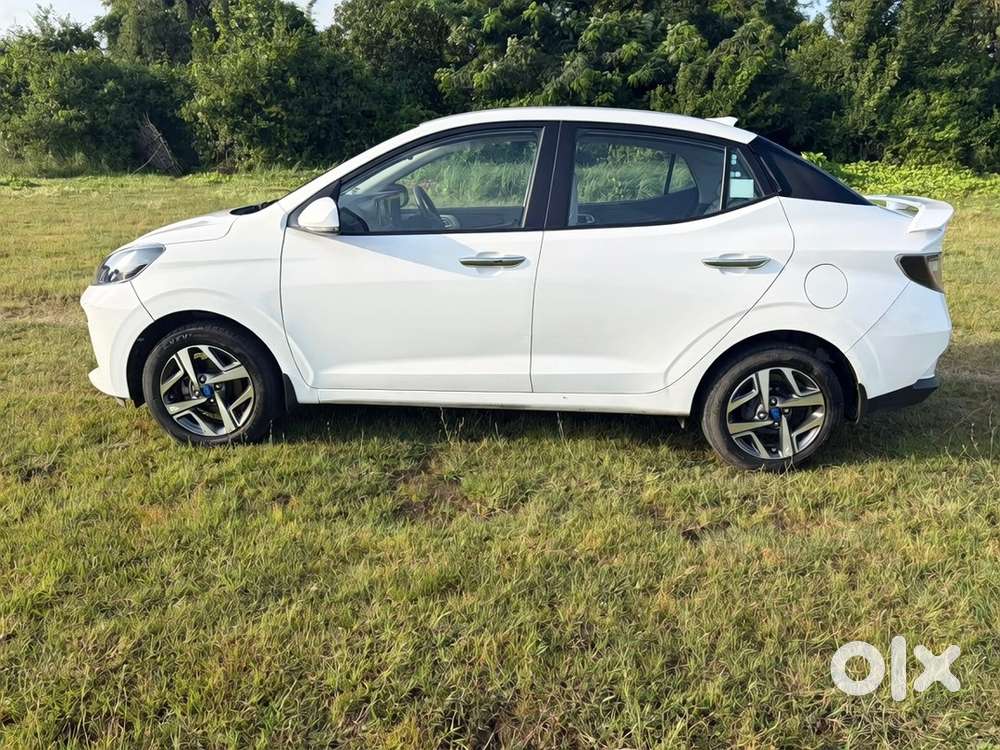Hyundai Aura Cng, Well Maitained & Less Driven