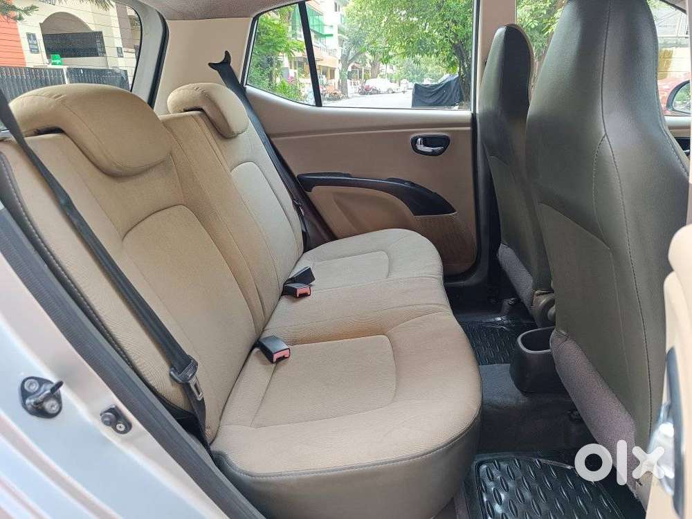 Hyundai I10 Sportz At, 2011, Petrol