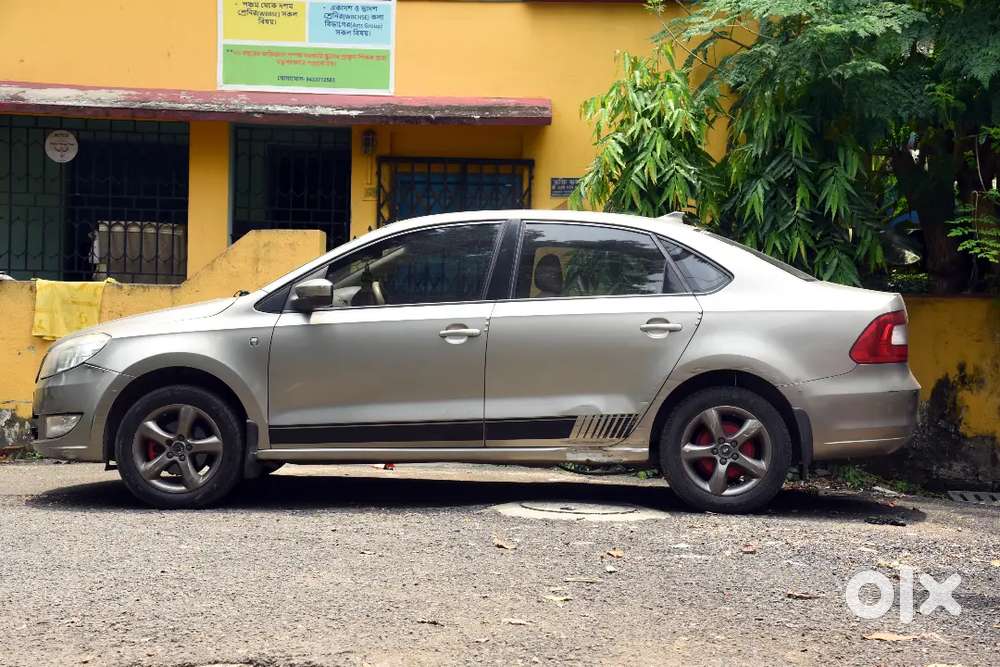 Skoda Rapid Elegance Tdi 2012 Diesel Car