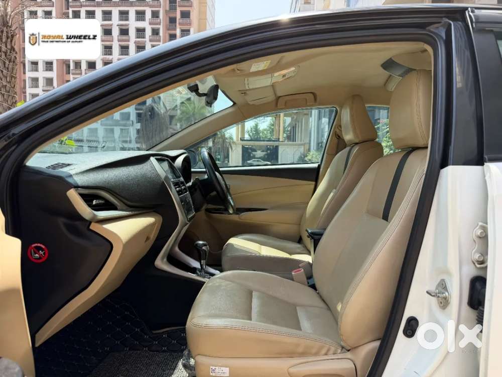 Toyota Yaris V Cvt, 2020, Petrol
