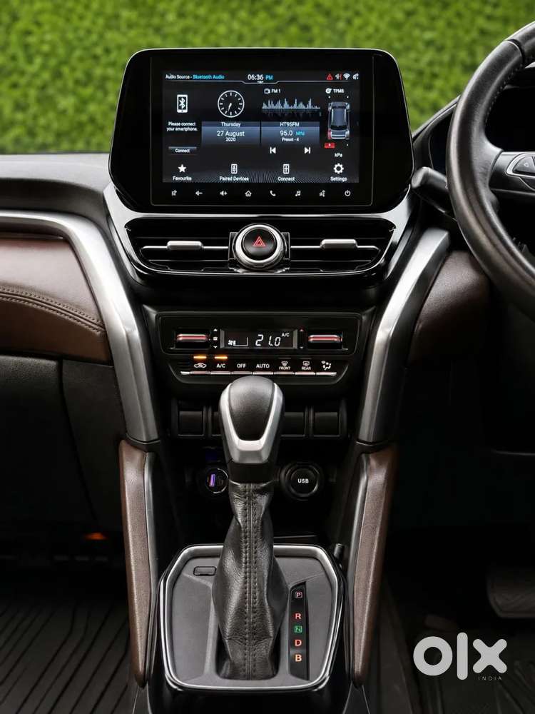 Toyota Urban Cruiser Hyryder 1.5 V Hybrid, 2023, Petrol