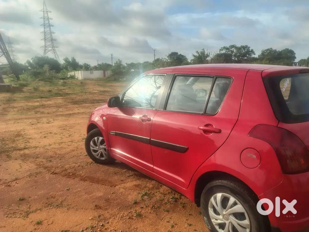 Maruti Suzuki Swift 2007 Petrol 32500 Km Driven