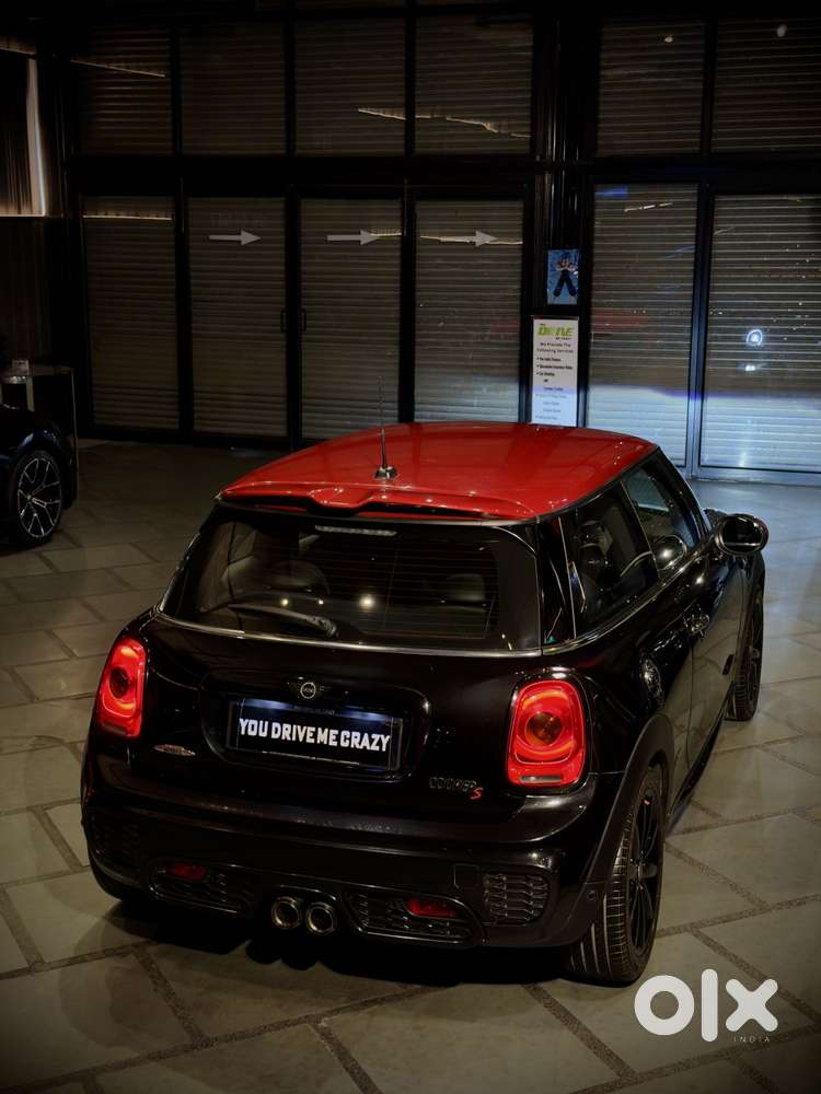 Mini Cooper 3 Door John Works, 2017, Petrol