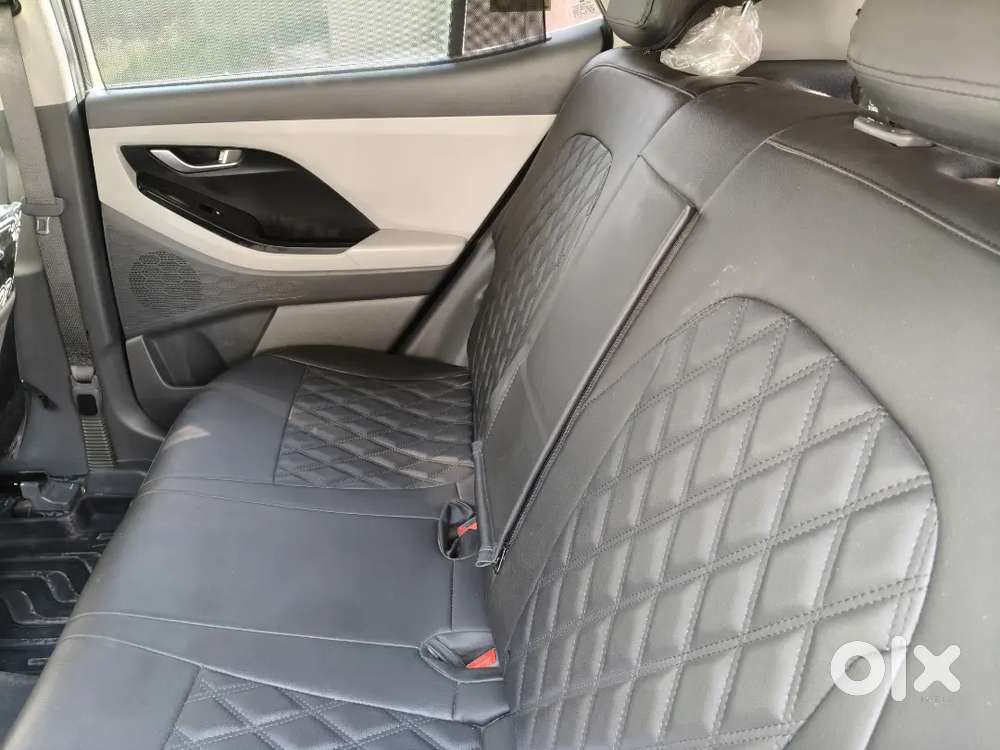 Creta Black