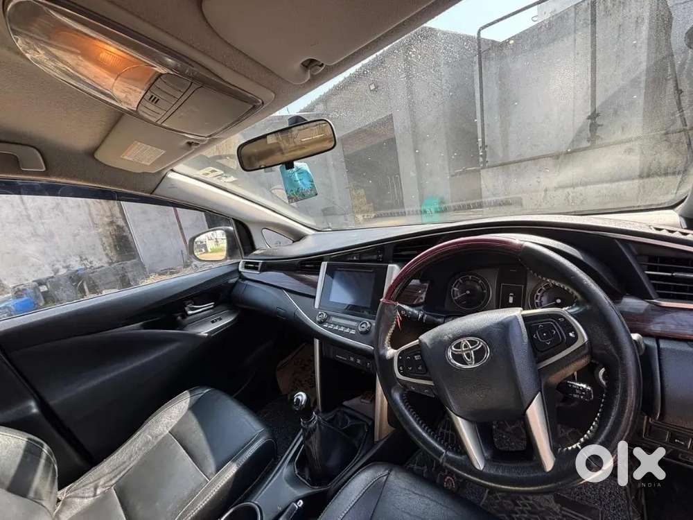 Toyota Innova Crysta 2017 Diesel Well Maintained
