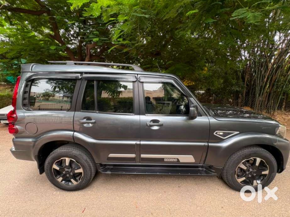 Mahindra Scorpio Classic 2.2 S 11 Mt 7 Str, 2023, Diesel
