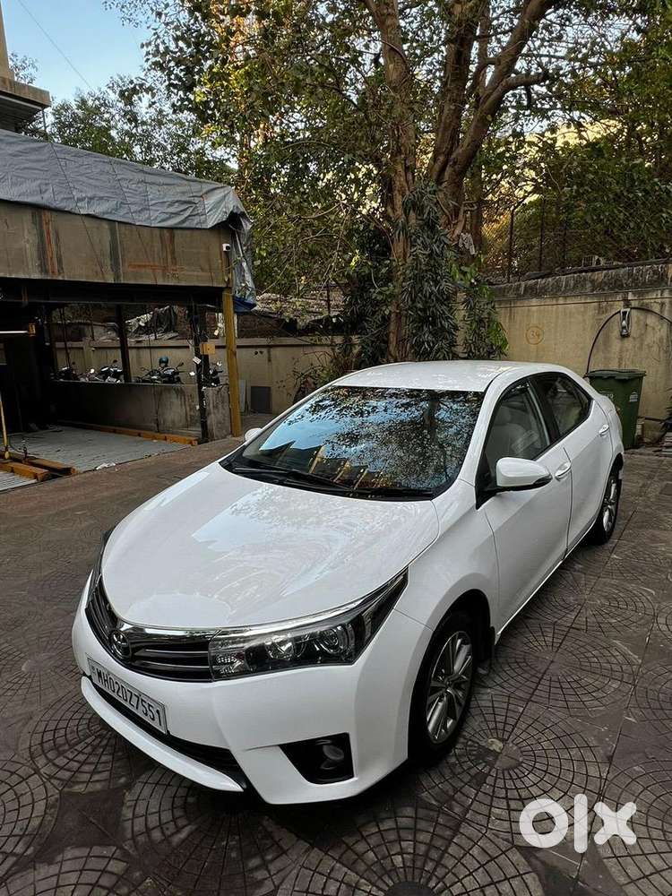 Toyota Altis 1.8vl Automatic 2015