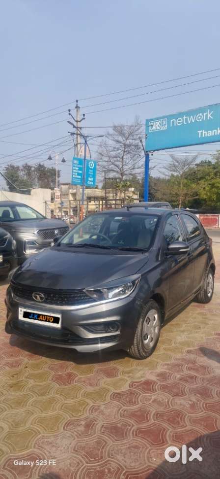 Tata Tiago 1.2 Revotron Xt (o), 2021, Petrol
