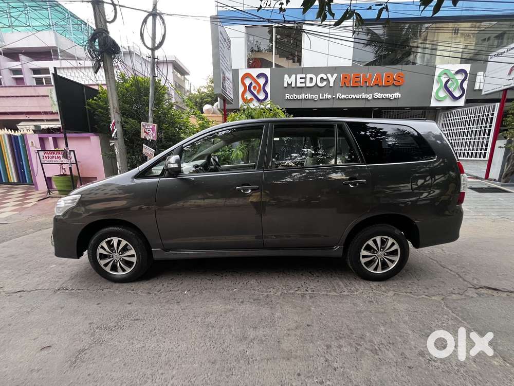 Toyota Innova 2.5 Vx 8 Str, 2015, Diesel