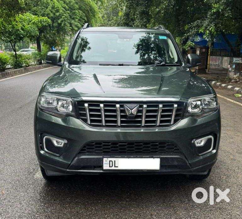 Mahindra Scorpio N Z4 Petrol At 7 Str, 2023, Petrol