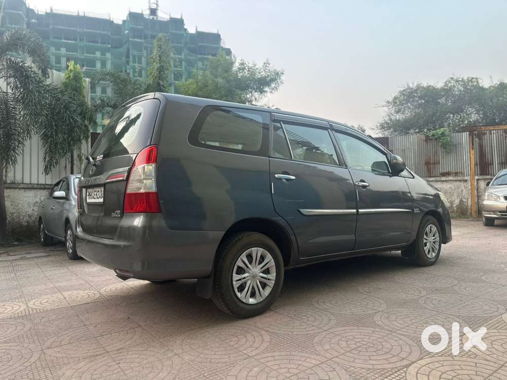 Toyota Innova Diesel 2010 Km Driven