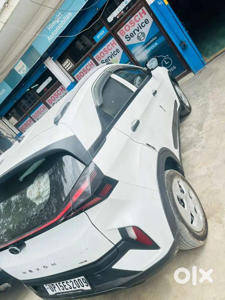 Tata Nexon Smart Plus S Cng 2025