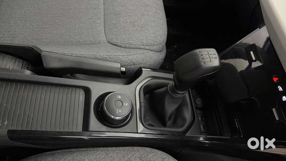 Tata Curvv Pure Plus 1.2 Revotron Petrol 7dca, 2025, Petrol