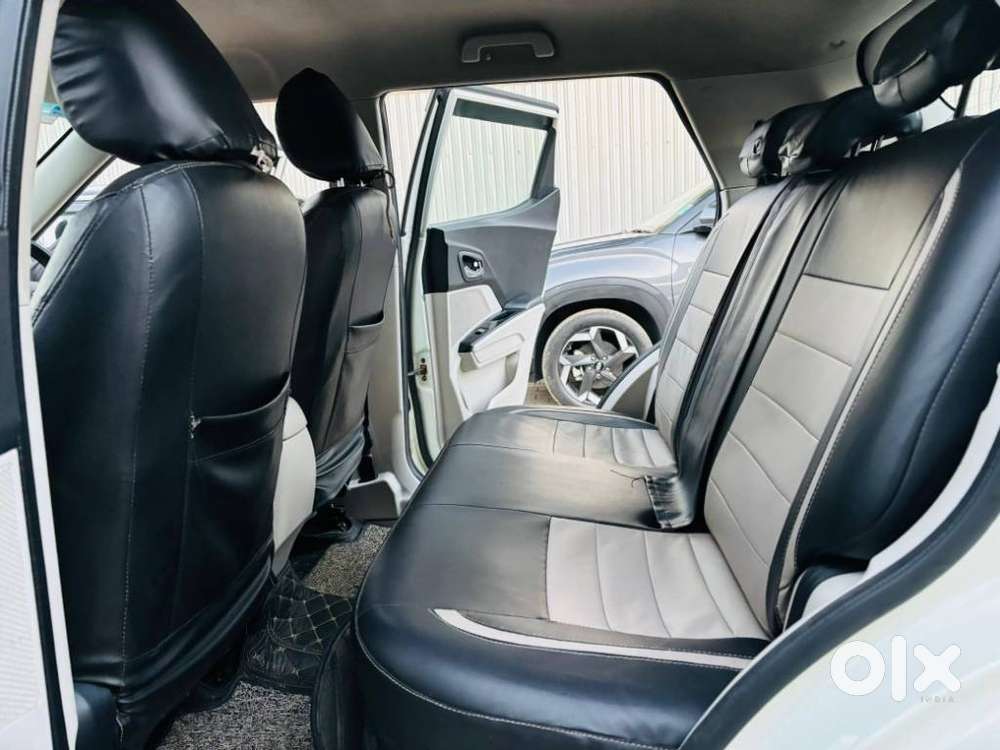 Mahindra Xuv300 W8 1.2 Petrol Dual Tone, 2020, Petrol