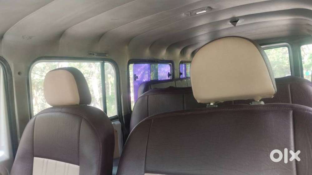 Force Trax Cruiser 12 Seater (2011) - Current Fc & Insurance - Good