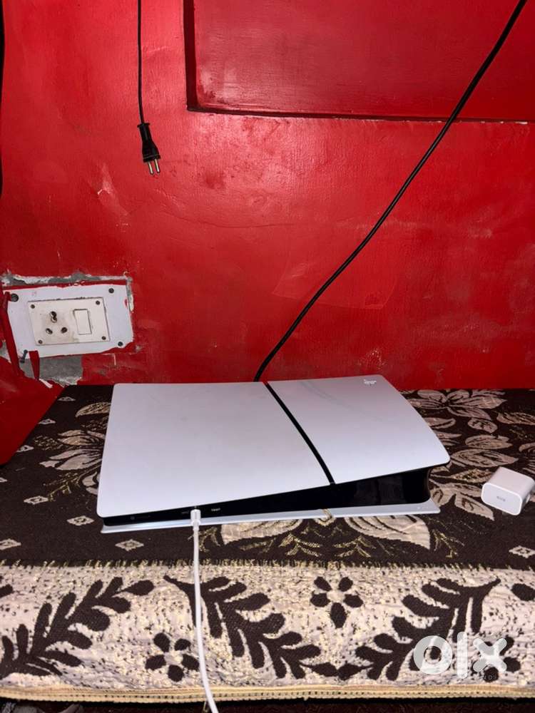 Pleystation 5 slim digital with all accessories