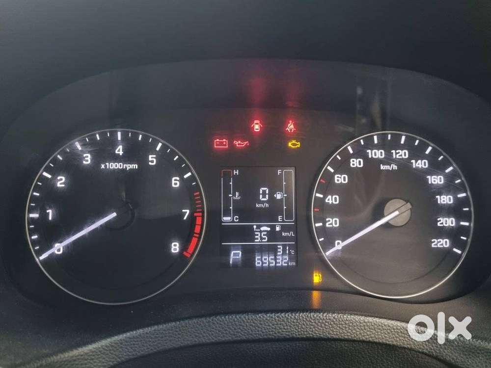Maruti Suzuki Swift 1.3 Zxi, 2022, Petrol