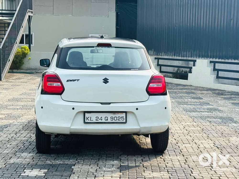 Maruti Suzuki Swift Lxi Option, 2018, Petrol