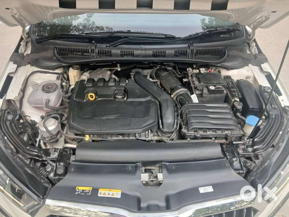 Skoda Slavia Anniversary Edition 1.5l Tsi Dsg, 2023, Petrol