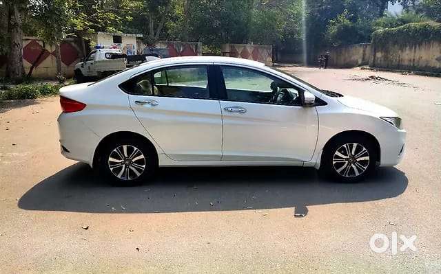 Honda City I-vtec V, 2017, Petrol