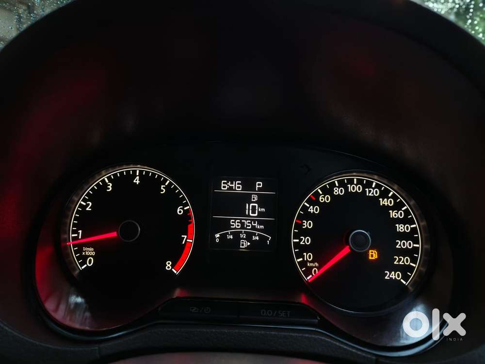 Volkswagen Vento 1.2 Tsi Highline Plus At, 2017, Petrol