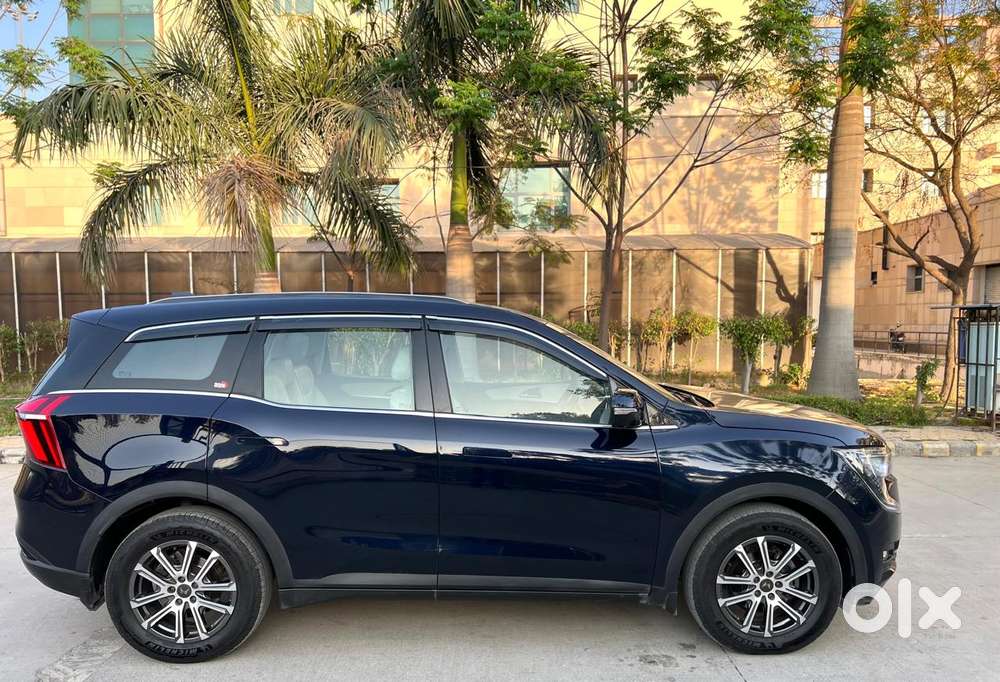 Mahindra Xuv700 2.0 Ax 7 Petrol At Luxury Pack Str, 2023, Petrol