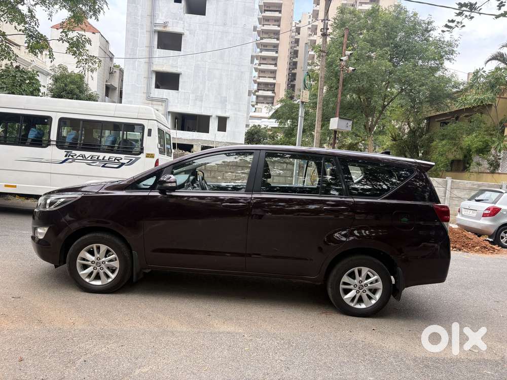 Toyota Innova Crysta 2.8 Gx At 8s, 2016, Diesel