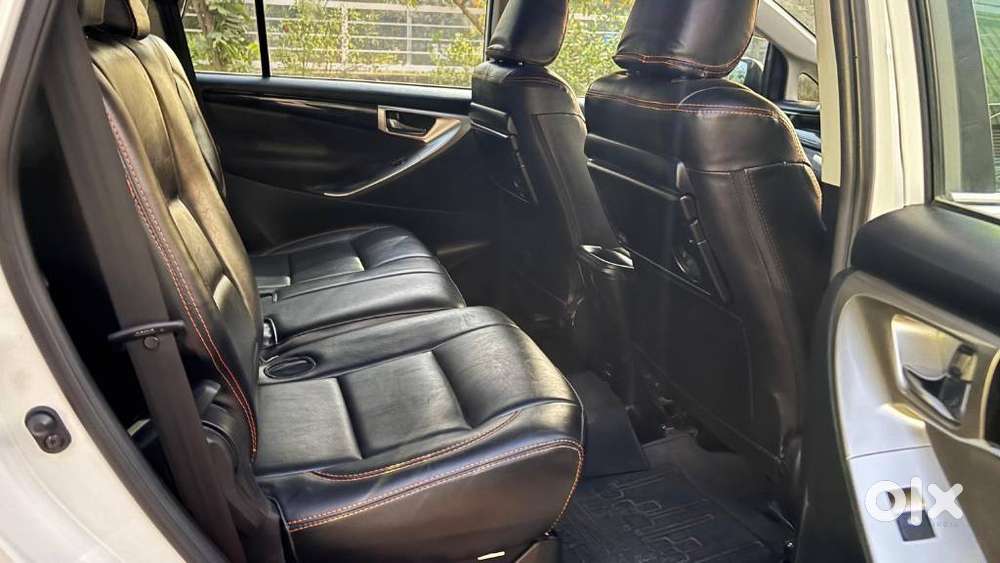 Toyota Innova Crysta 2.4 V 8 Str, 2023, Diesel