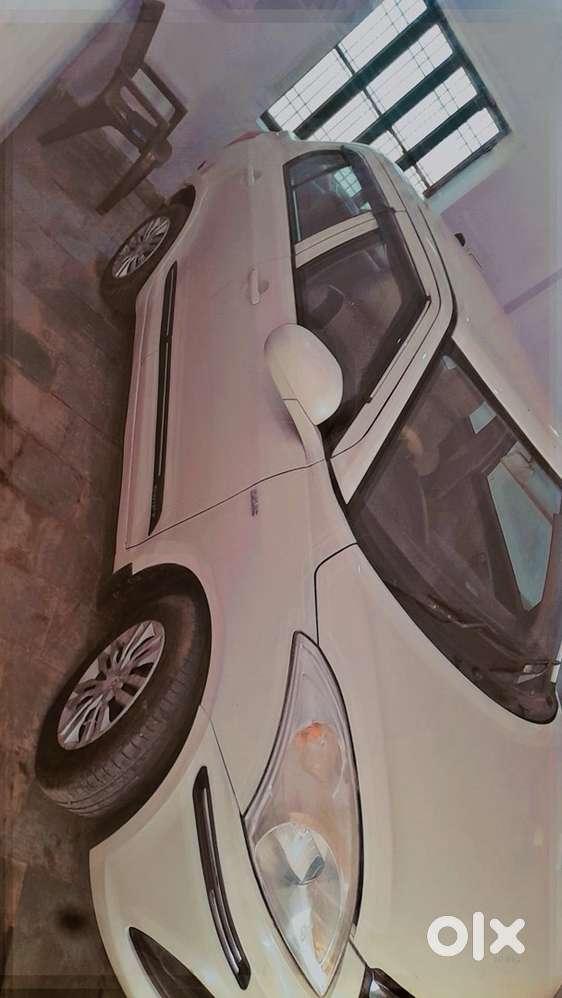 Maruti Suzuki Dzire 2015