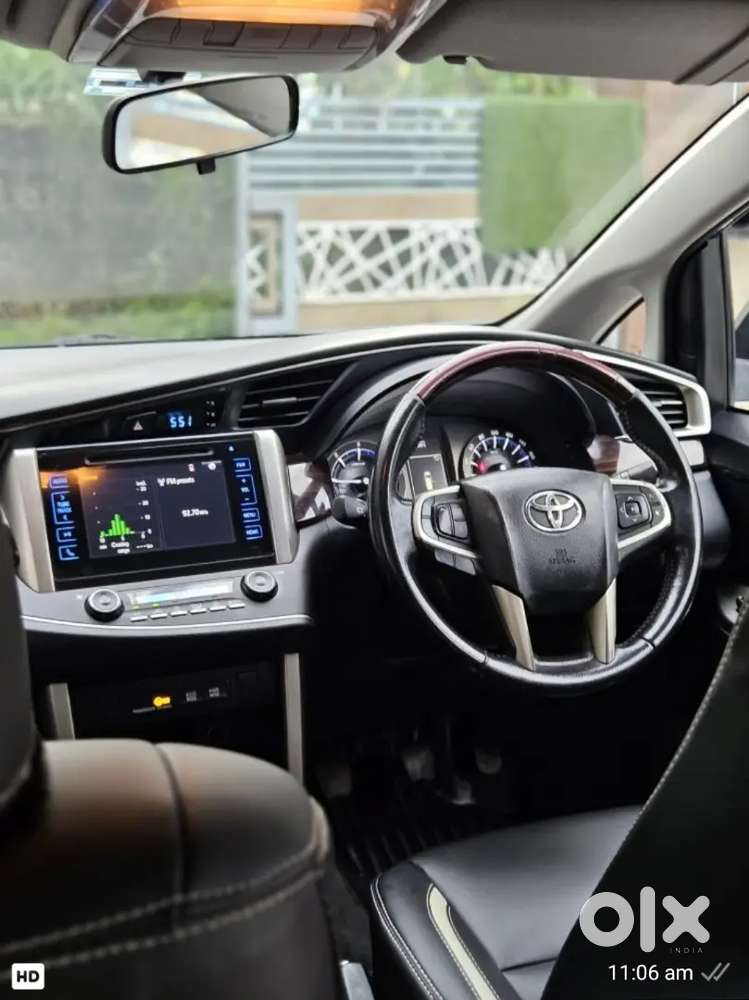 Toyota Innova Crysta Mt 2017... Single Owned.. Price Nagotioble