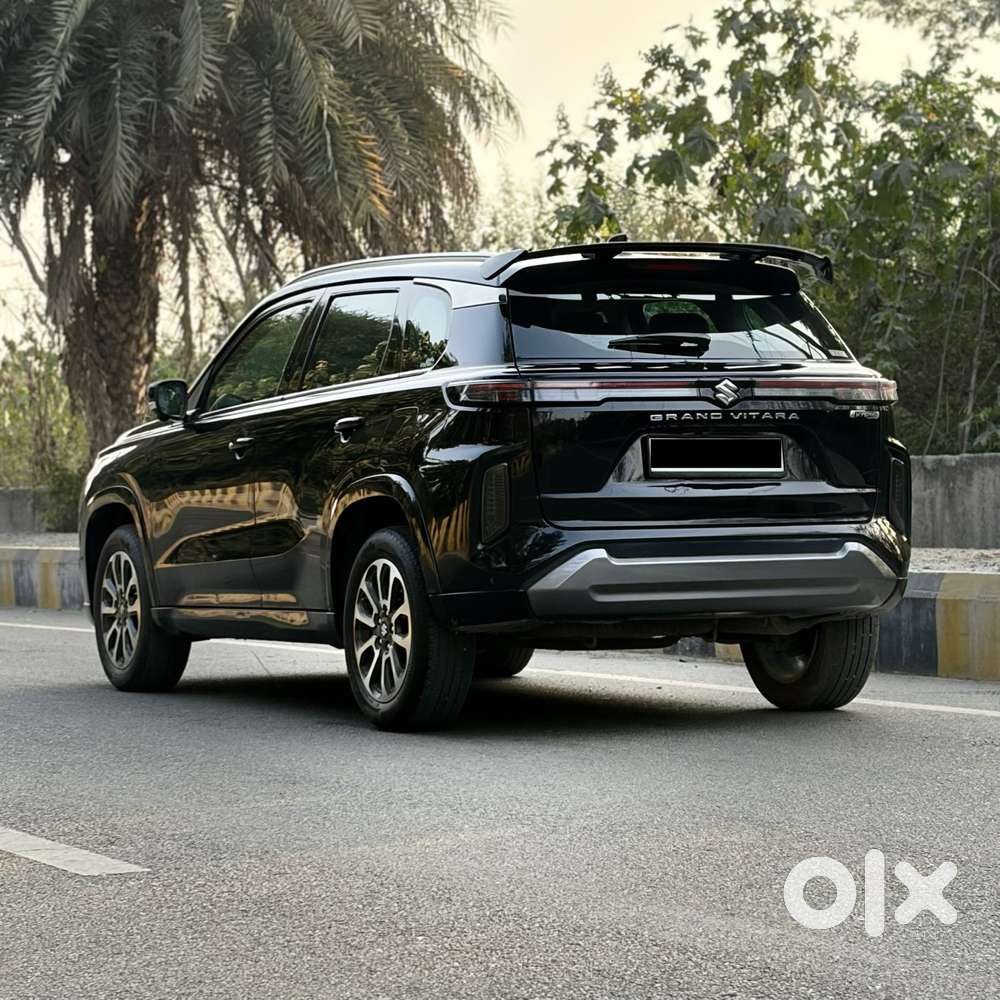 Maruti Suzuki Grand Vitara 1.5 Alpha Plus Intelligent Hybrid Ecvt, 2..