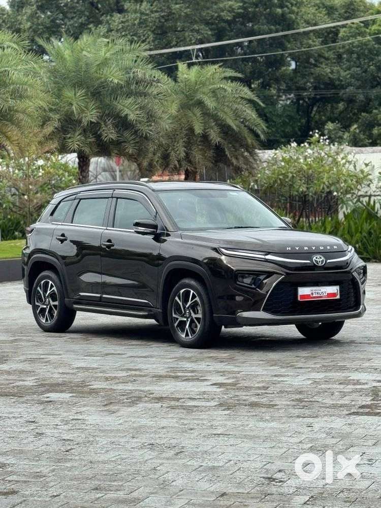 Toyota Urban Cruiser Hyryder 1.5 V Neo Drive At, 2025, Petrol
