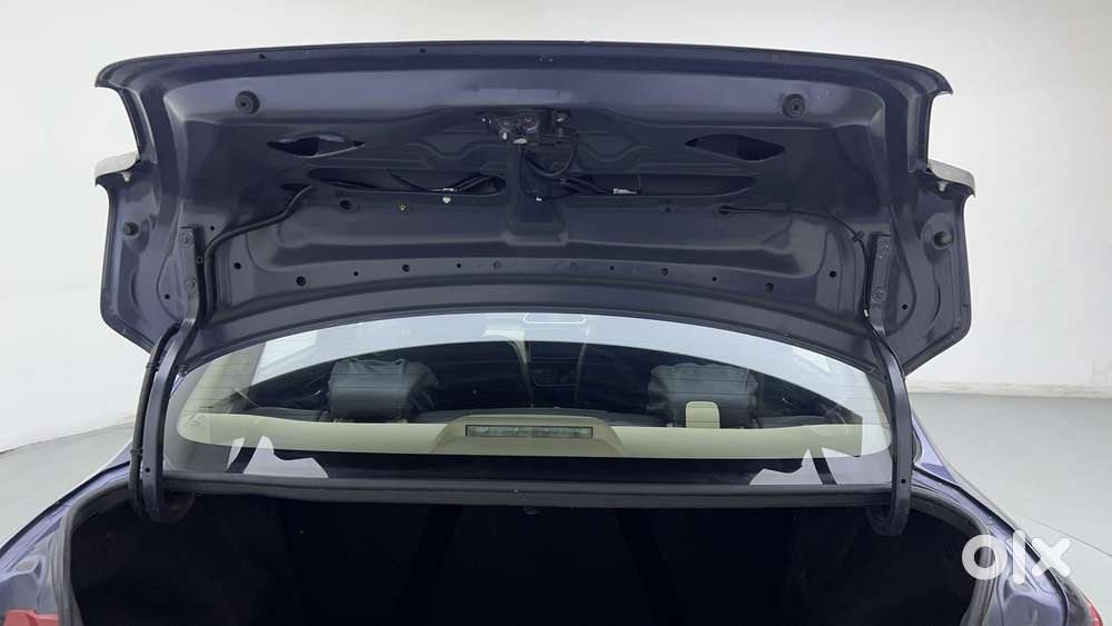 Maruti Suzuki Dzire Zxi Plus Ags, 2021, Petrol