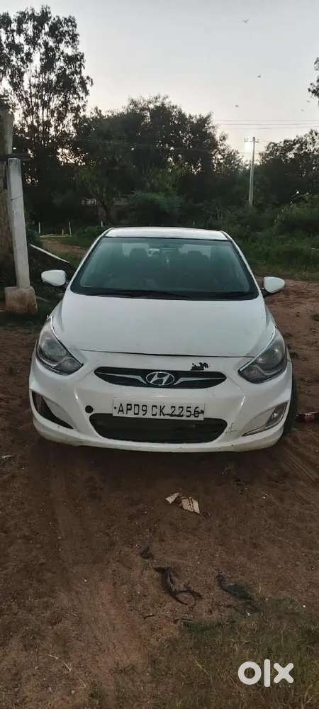 Hyundai Verna Crdi Sx 2012