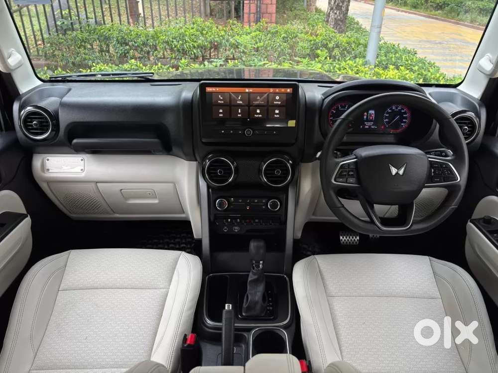Mahindra Thar Roxx, 2025, Petrol