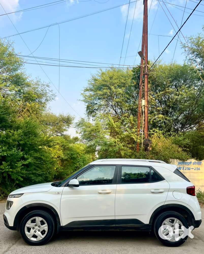 Hyundai Venue S Diesel, 2021, Diesel