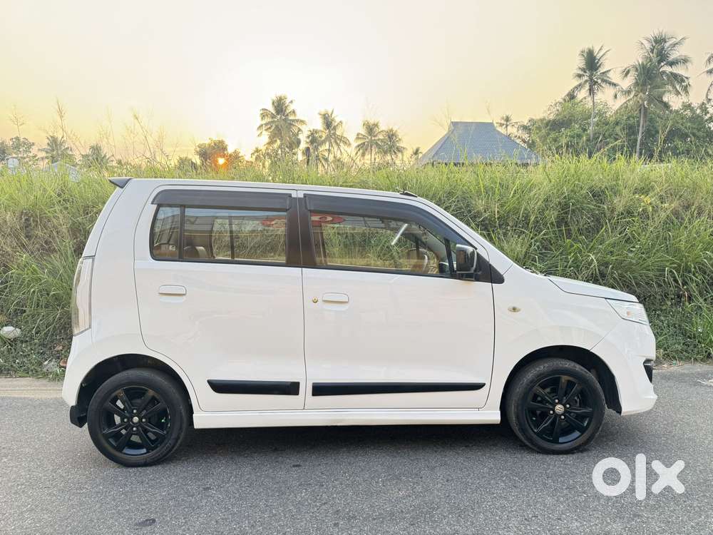 Maruti Suzuki Stingray Vxi, 2014, Petrol