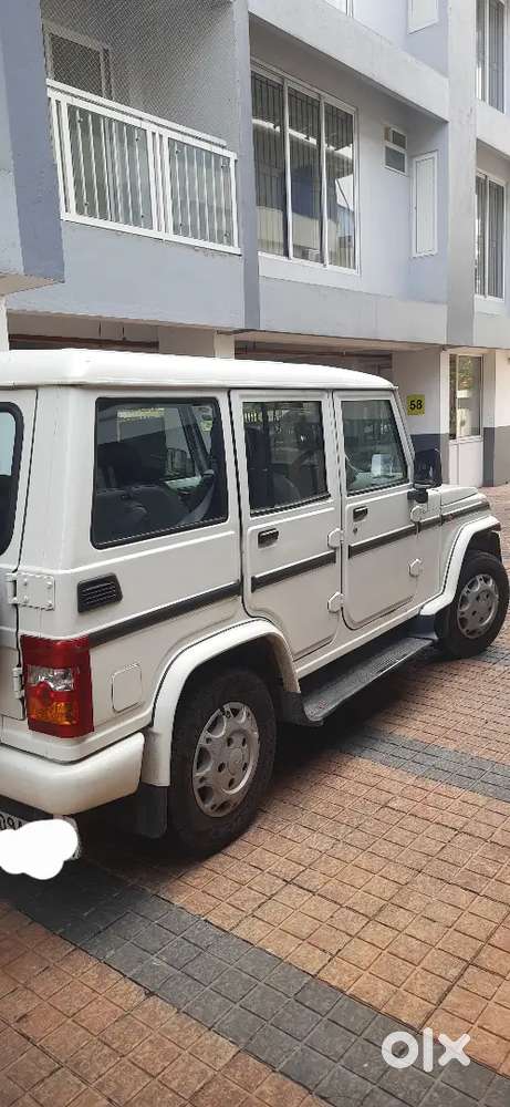Mahindra Bolero Power + Sle