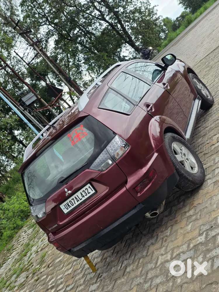 Mitsubishi Outlander 4x4 Automatic Validity 2031 Tak
