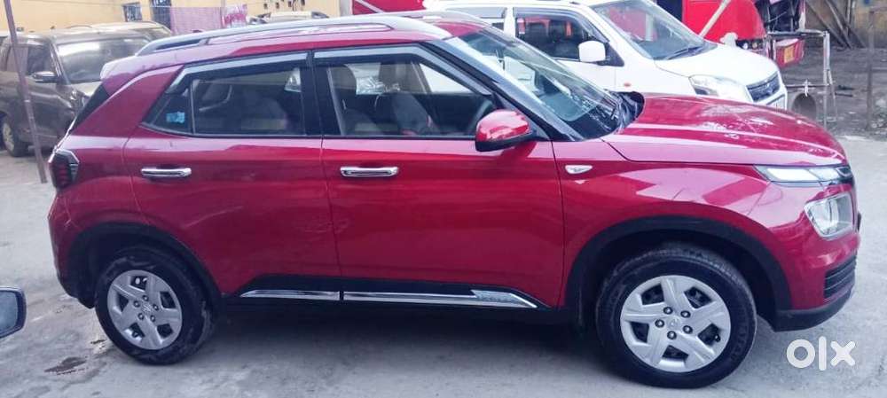 Hyundai Venue 1.2 S Plus, 2022, Petrol