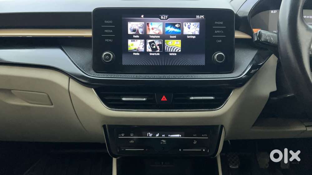 Skoda Slavia Style 1.0l Tsi Mt, 2023, Petrol