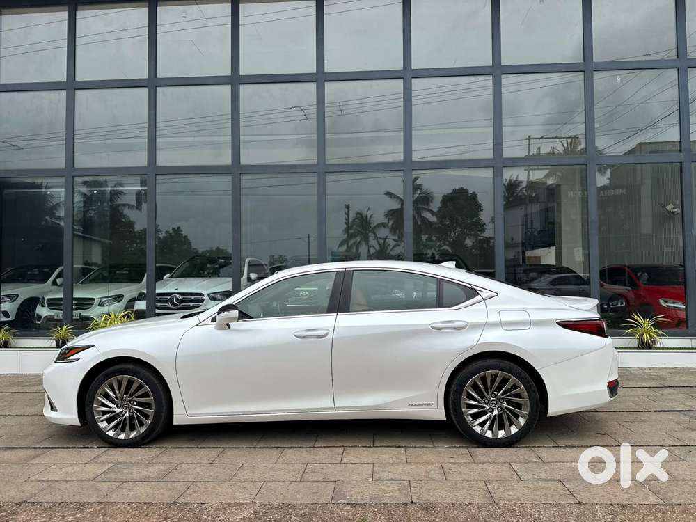 Lexus Es 300h Luxury, 2021, Cng & Hybrids