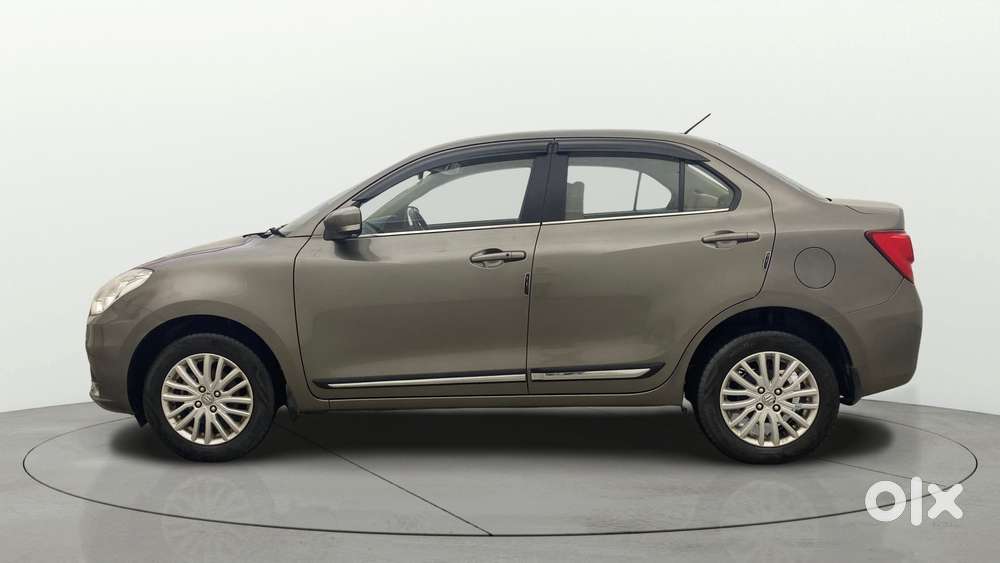 Maruti Suzuki Swift Dzire Amt Zxi, 2022, Petrol