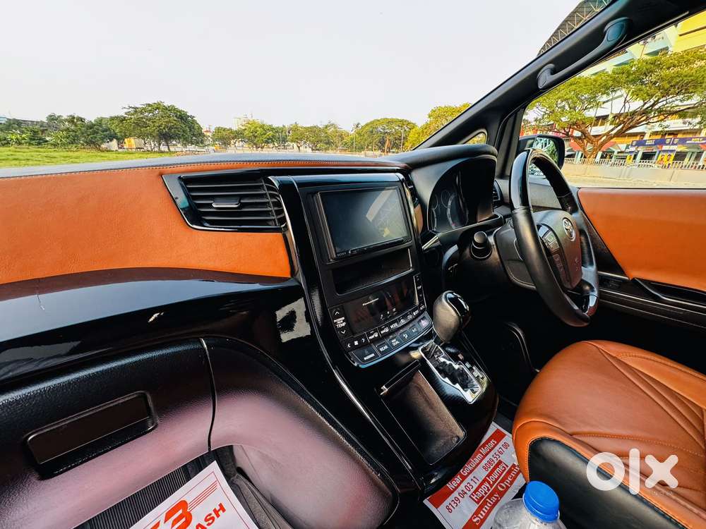 Toyota Alphard 3.0 V6, 2010, Petrol