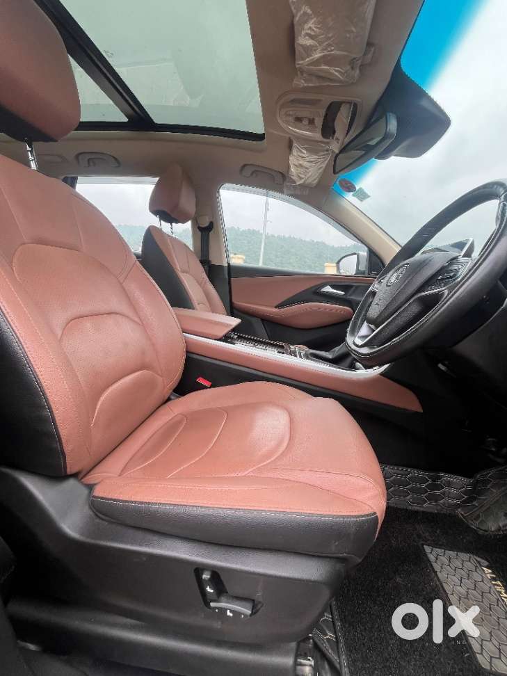 Mg Hector Plus Savvy Pro 1.5 Turbo Petrol Cvt 7 Str, 2024, Petrol